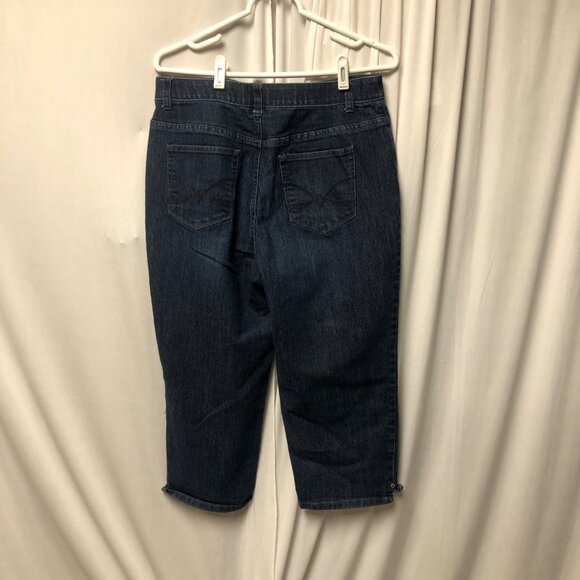 Christopher and Banks Crop Jeans Womens Size 10 Dark Wash Denim Capri Pants - Picture 2 of 8
